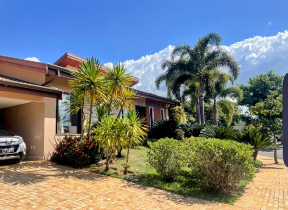Casa com 4 Quartos para Alugar, 400 m² em Loteamento Mont Blanc Residence - Campinas