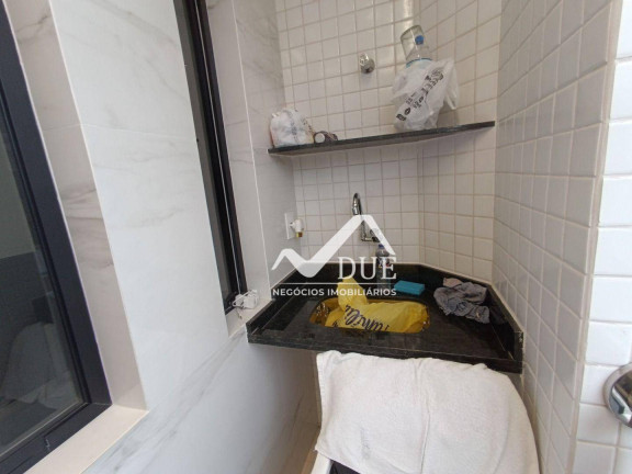 Imagem Casa com 2 Quartos à Venda, 80 m² em Embaré - Santos Imagem Casa com 2 Quartos à Venda, 80 m² em Embaré - Santos
