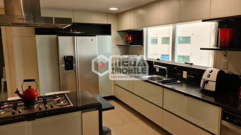 Imagem Apartamento com 4 Quartos à Venda, 260 m² em Centro - Florianópolis Imagem Apartamento com 4 Quartos à Venda, 260 m² em Centro - Florianópolis