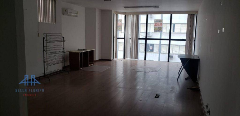Imagem Sala Comercial à Venda ou Locação, 60 m² em Centro - Florianópolis Imagem Sala Comercial à Venda ou Locação, 60 m² em Centro - Florianópolis