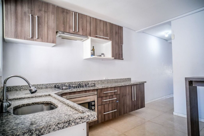 Imagem Casa com 2 Quartos à Venda, 100 m² em Jardim Itu - Porto Alegre