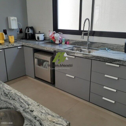 Imagem Casa com 4 Quartos à Venda, 227 m²