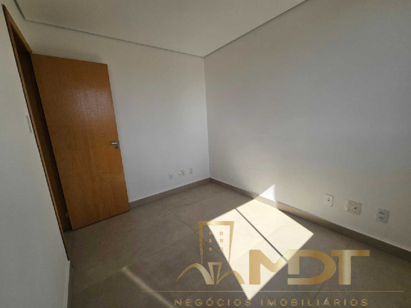 Imagem Imóvel com 2 Quartos à Venda, 90 m² em Piratininga (venda Nova) - Belo Horizonte