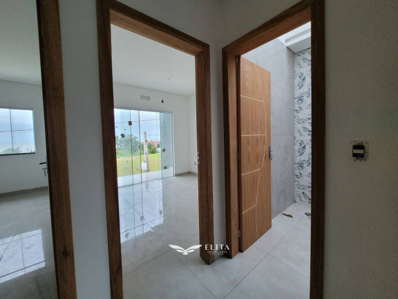 Imagem Sobrado com 3 Quartos à Venda, 130 m² em Centro - Barra Velha