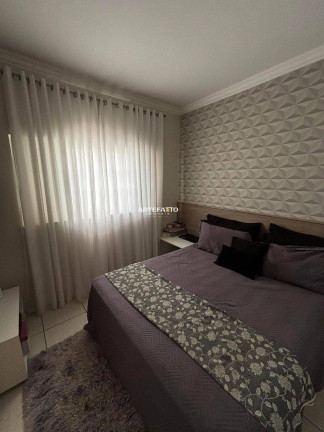 Imagem Casa com 3 Quartos à Venda, 180 m²
