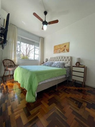 Imagem Imóvel com 3 Quartos à Venda,  em Petrópolis - Porto Alegre