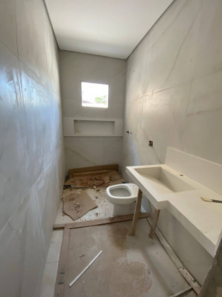 Casa com 5 Quartos à Venda, 453 m² em Jardim Itália - Cuiabá