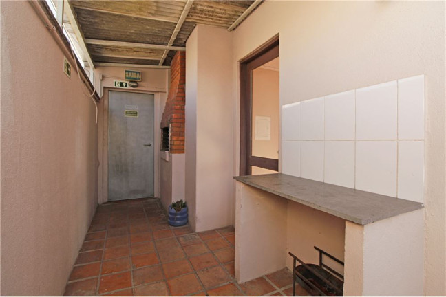 Imagem Imóvel com 1 Quarto à Venda, em Centro Histórico - Porto Alegre Imagem Imóvel com 1 Quarto à Venda, em Centro Histórico - Porto Alegre