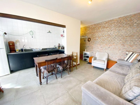 Imagem Apartamento com 2 Quartos à Venda, 64 m² em São João - Porto Alegre Imagem Apartamento com 2 Quartos à Venda, 64 m² em São João - Porto Alegre