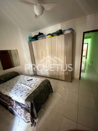 Imagem Casa com 3 Quartos à Venda, 180 m² em Taboão Da Serra