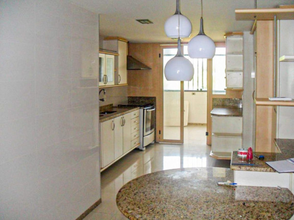 Imagem Apartamento com 4 Quartos à Venda, 245 m² em Barra Da Tijuca - Rio De Janeiro