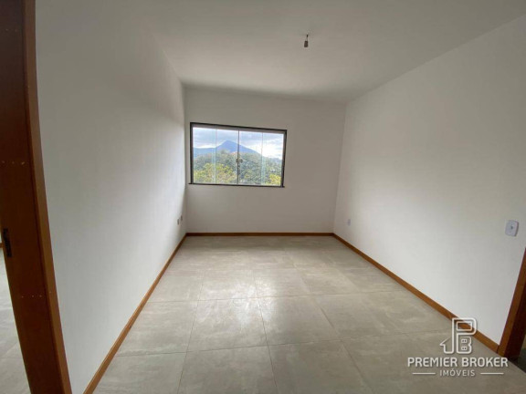 Imagem Casa com 2 Quartos à Venda, 54 m² em Cascata Do Imbuí - Teresópolis