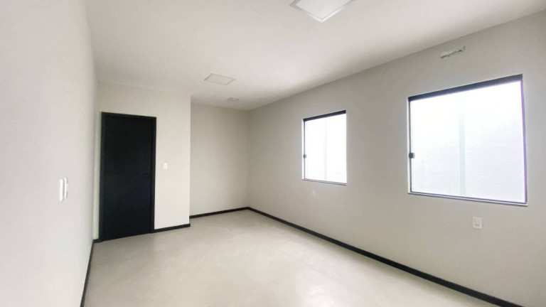 Imagem Casa com 3 Quartos à Venda, 145 m² em Sim - Feira De Santana