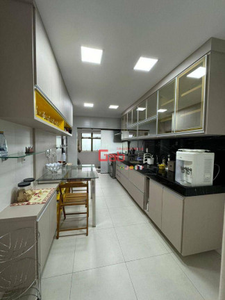 Imagem Cobertura com 5 Quartos à Venda, 300 m² em São Bento - Cabo Frio Imagem Cobertura com 5 Quartos à Venda, 300 m² em São Bento - Cabo Frio