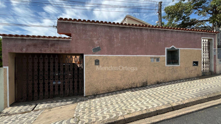 Casa com 3 Quartos à Venda, 221 m² em Centro - Votorantim