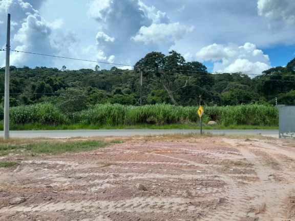Terreno à Venda, 300 m² em Poço - Piedade