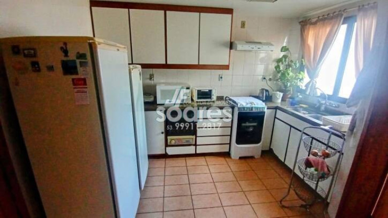 Imagem Apartamento com 4 Quartos à Venda, 236 m² em Centro - Pelotas