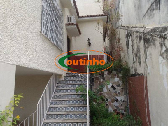 Imagem Casa com 3 Quartos à Venda, 500 m² em Grajaú - Rio De Janeiro Imagem Casa com 3 Quartos à Venda, 500 m² em Grajaú - Rio De Janeiro