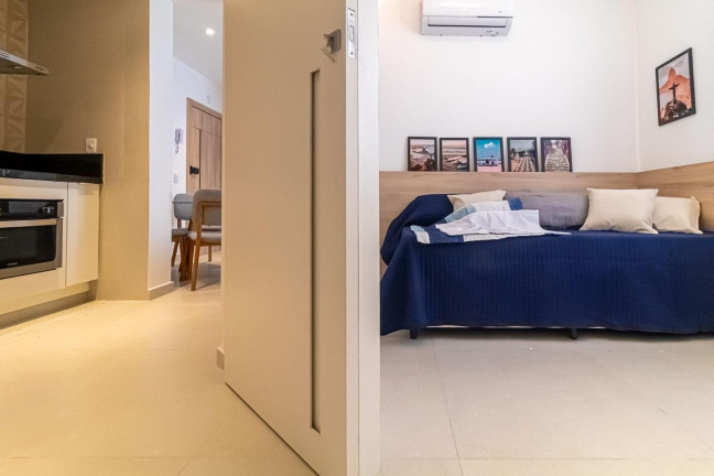 Imagem Apartamento com 2 Quartos à Venda, 68 m² em Copacabana - Rio De Janeiro Imagem Apartamento com 2 Quartos à Venda, 68 m² em Copacabana - Rio De Janeiro
