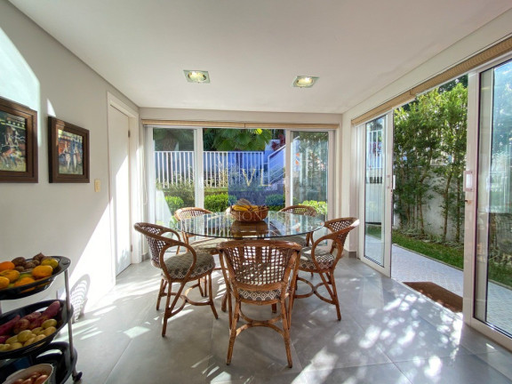 Imagem Casa com 4 Quartos à Venda, 435 m² em Cachoeira - Curitiba