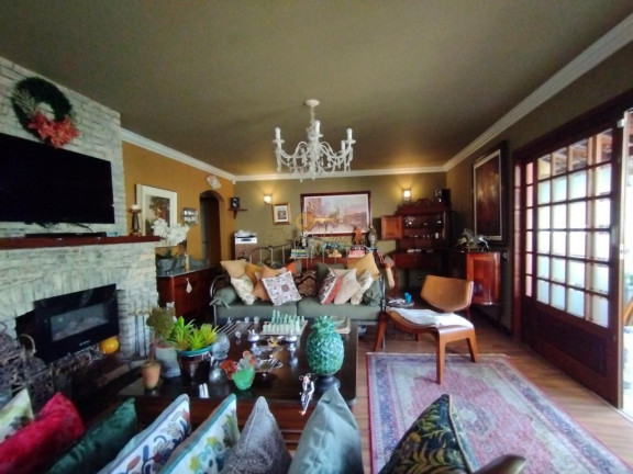 Imagem Casa com 3 Quartos à Venda, 187 m² em Ermitage - Teresópolis Imagem Casa com 3 Quartos à Venda, 187 m² em Ermitage - Teresópolis