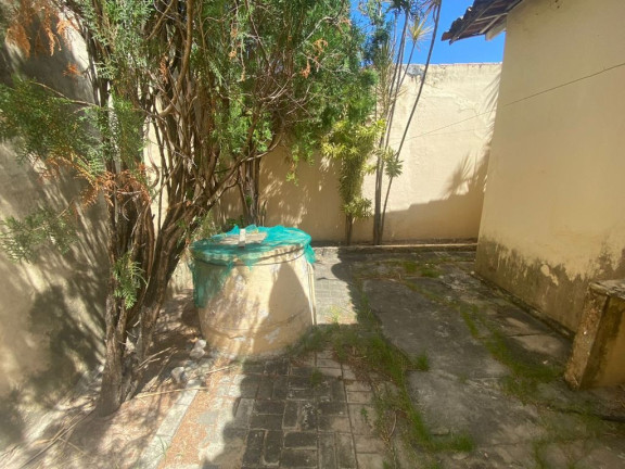 Imagem Casa com 3 Quartos à Venda, 260 m² em Montese - Fortaleza