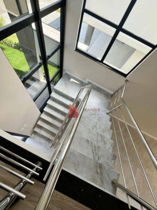 Imagem Sobrado com 4 Quartos à Venda, 265 m² em Santa Regina - Camboriú