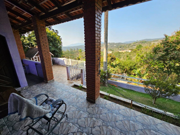 Chácara com 4 Quartos à Venda, 250 m² em Portão - Atibaia