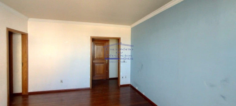 Imagem Imóvel com 3 Quartos à Venda, 122 m² em Independência - Porto Alegre
