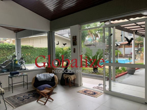 Imagem Casa com 5 Quartos à Venda, em Morro Nova Cintra - Santos Imagem Casa com 5 Quartos à Venda, em Morro Nova Cintra - Santos