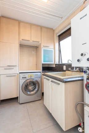 Imagem Apartamento com 4 Quartos à Venda, 217 m² em Petrópolis - Porto Alegre Imagem Apartamento com 4 Quartos à Venda, 217 m² em Petrópolis - Porto Alegre