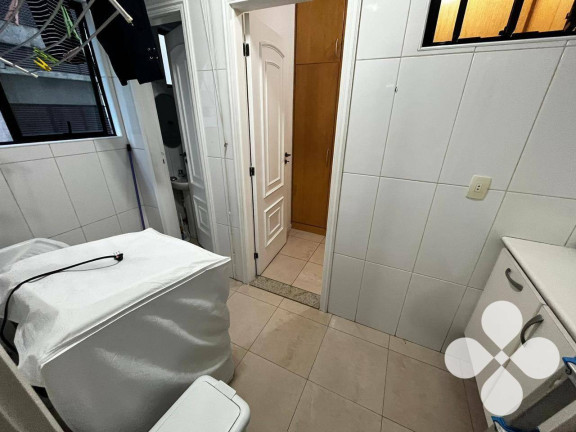 Imagem Imóvel com 3 Quartos à Venda, 214 m² em Gonzaga - Santos Imagem Imóvel com 3 Quartos à Venda, 214 m² em Gonzaga - Santos