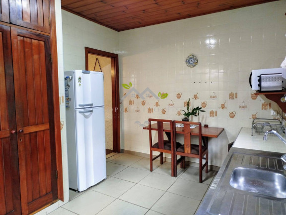 Imagem Casa com 4 Quartos à Venda, 300 m² em Jardim Márcia - Campos Do Jordão