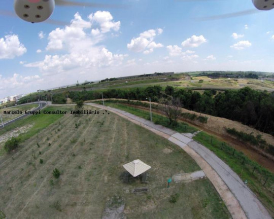 Imagem Terreno à Venda, 393 m² em Buru - Salto Imagem Terreno à Venda, 393 m² em Buru - Salto