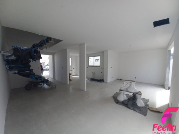 Imagem Casa de Condomínio com 3 Quartos à Venda, 96 m² em Morro Das Pedras - Florianópolis