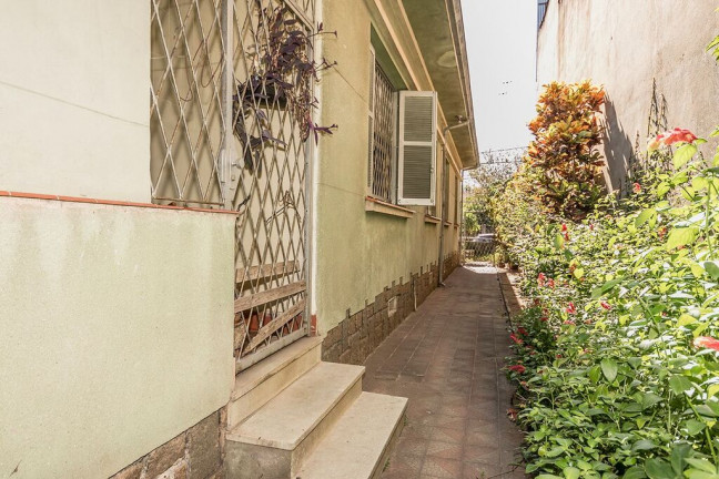 Imagem Casa com 4 Quartos à Venda, 228 m² em São Geraldo - Porto Alegre
