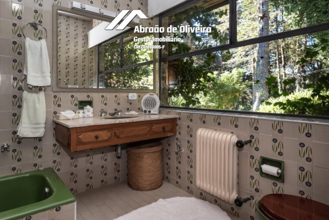 Imagem Casa com 4 Quartos à Venda, 1.199 m² em Toriba - Campos Do Jordão