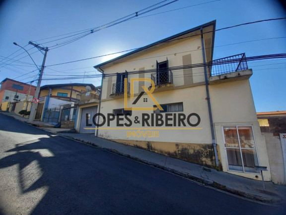 Sobrado com 3 Quartos à Venda, 250 m² em Centro - Botucatu