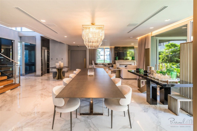 Imagem Casa com 7 Quartos à Venda, 780 m² em Jurerê Internacional - Florianópolis Imagem Casa com 7 Quartos à Venda, 780 m² em Jurerê Internacional - Florianópolis