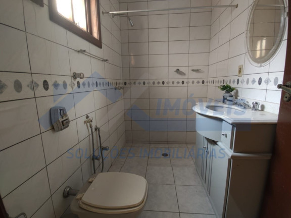 Imagem Sobrado com 3 Quartos à Venda,  em Petrópolis - Porto Alegre