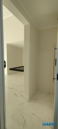 Imagem Apartamento com 3 Quartos à Venda, 200 m² em Vila Scarpelli - Santo André