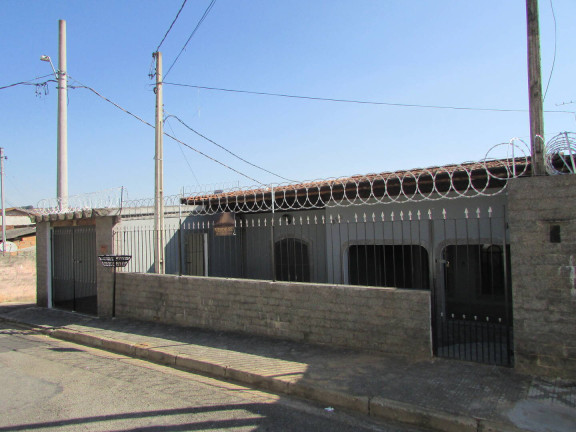Casa com 3 Quartos à Venda,  em Terra Nova - Taubaté