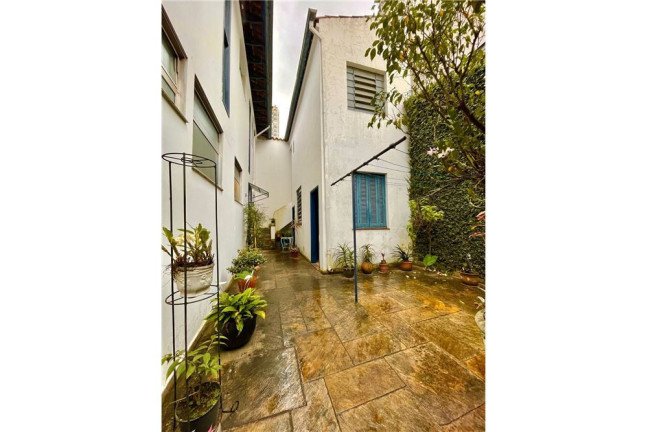 Imagem Casa com 4 Quartos à Venda, em Paraíso - São Paulo Imagem Casa com 4 Quartos à Venda, em Paraíso - São Paulo