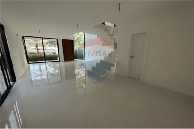 Imagem Casa de Condomínio com 5 Quartos à Venda, 350 m² em Barra Da Tijuca - Rio De Janeiro Imagem Casa de Condomínio com 5 Quartos à Venda, 350 m² em Barra Da Tijuca - Rio De Janeiro