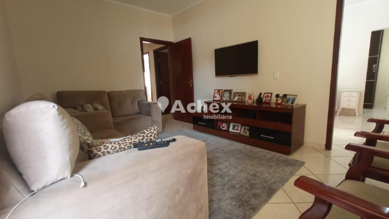 Imagem Casa com 3 Quartos à Venda, 160 m² em Vila Costa E Silva - Campinas Imagem Casa com 3 Quartos à Venda, 160 m² em Vila Costa E Silva - Campinas