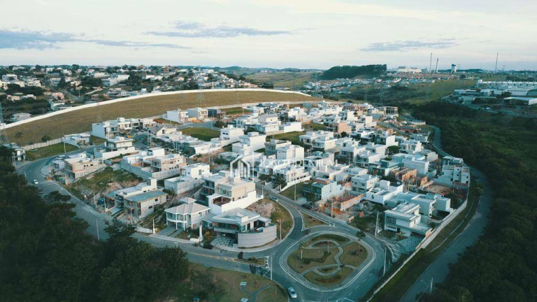 Terreno à Venda, 250 m² em Villa Branca - Jacareí