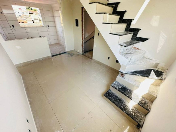 Imagem Imóvel com 2 Quartos à Venda, 50 m² em Piratininga - Belo Horizonte