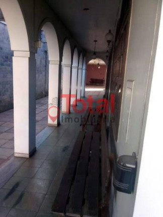 Casa com 4 Quartos à Venda,  em Centro - Coronel Fabriciano