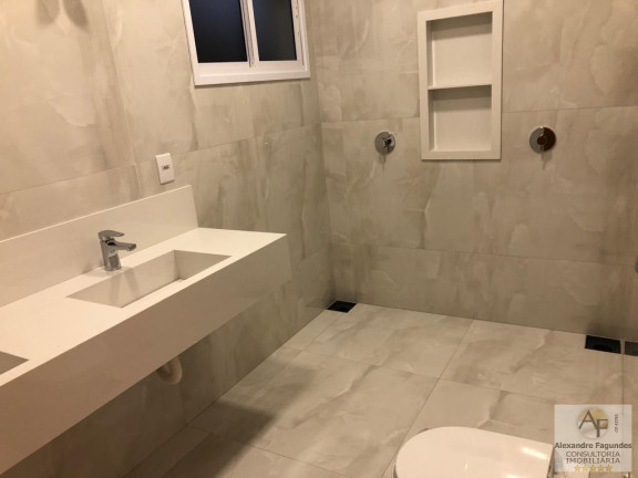 Imagem Casa com 4 Quartos à Venda, 200 m² em Jardins Lisboa - Goiânia Imagem Casa com 4 Quartos à Venda, 200 m² em Jardins Lisboa - Goiânia