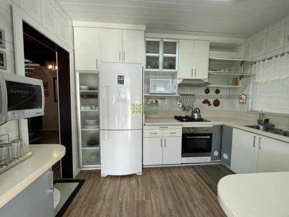Imagem Casa com 4 Quartos para Alugar ou Temporada, 70 m² em Centro - Porto Belo Imagem Casa com 4 Quartos para Alugar ou Temporada, 70 m² em Centro - Porto Belo